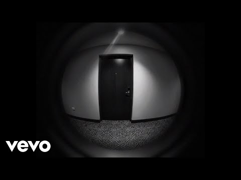 Young Miko, Eladio Carrión - Traviesa (Visualizer)