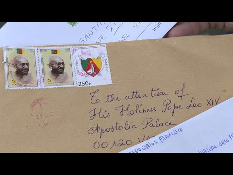 Italian post office sorts hundreds of letters arriving for new pope every day | AFP