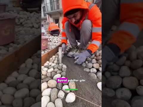 Doğal Taşlarla Ev Avlusunu Baştan Tasarlama #keşfet #çakıltaşı #avlu #pratikfikir #yenilik