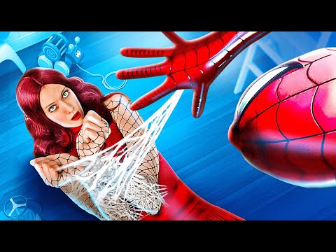 ¿Spider-Girl en la escuela? 🙀 TRANSFORMACIÓN EXTREMA 🔥 Joker y Spider-Girl vs Harley Quinn