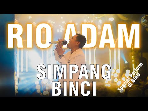 Rio Adam Cover Simpang Binci Gunawan di Biau