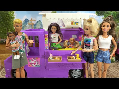 Barbie and Ken Sleepover w Friend Isabella and Barbie Sister Chelsea