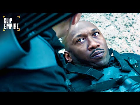 Boggs' Death Scene | The Hunger Games: Mockingjay Part 2