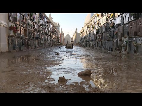 Cemetery near Spain's Valencia covered in mud after devastating floods | AFP