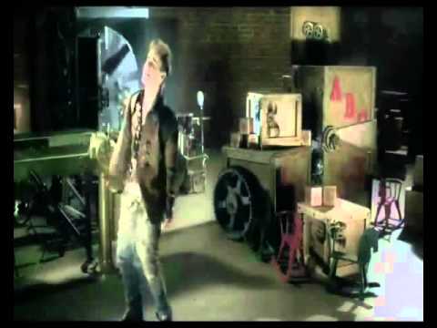 Justin Bieber Santa Claus Is Coming To Town Arthur Christmas Version official video