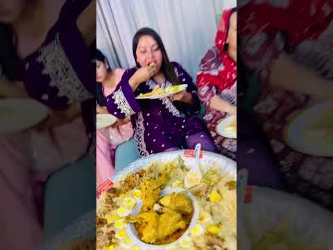 আম্মু আর অন্তরা সবাই আমাকে রেখে এত মজার মজার খাবার খাচ্ছে  Tonni's kitchen 😋 #kazi_sumaiya