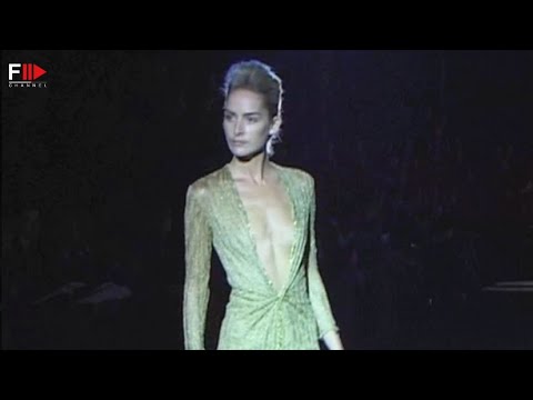 Vintage in Pills PAMELA DENNIS Spring 2001 - Fashion Channel