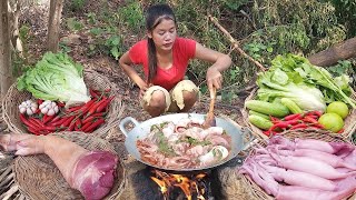Squid salad hot chili cooking for jungle food, Pork legs spicy curry for dinner, Life in jungle