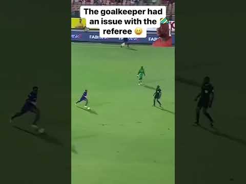 This Goalkeeper is Settling Issues With The Ref🤣 #shortvideo #shorts #shorts #subscribe