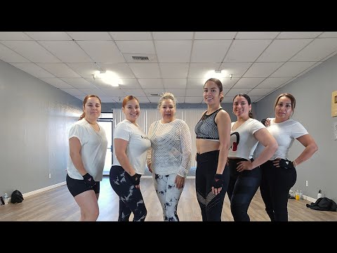 CARDIO DANCE WITH CLAU & PATY está en vivo