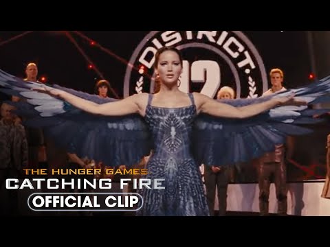 Katniss Reveals Cinna's Dress | The Hunger Games: Catching Fire