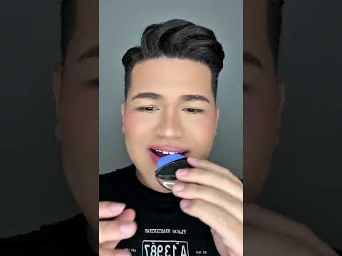 testing lazy lipstick