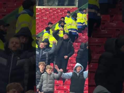 Never felt more like singing the Blues... 😏 unreal away support from the Toffees! #MUNEVE #everton