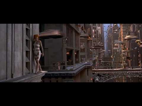 The Fifth Element - Leeloo Escapes The Biotech Lab [HD]