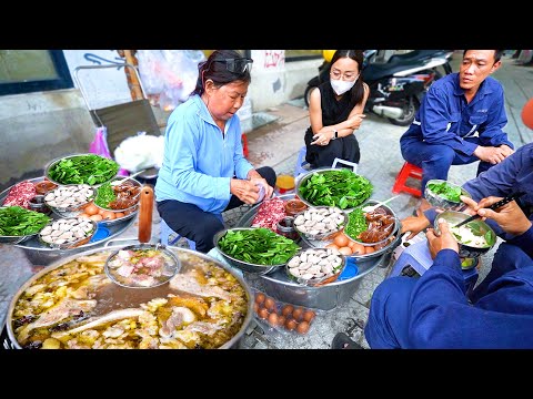 Chưa từng thấy Phở Bò Sườn Tảng Đẳng Cấp cho đến Lõi Rùa quý hiếm bình dân, chỉ từ 30 ngàn tô