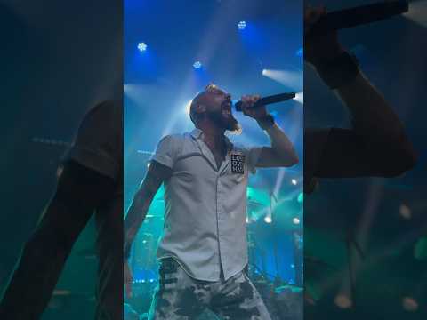 Sing with me Paris! #killswitchengage #singersofig