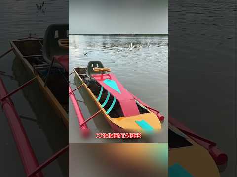 Un pêcheur construit un bateau incroyable😱 #<strong>shortvideo</strong>