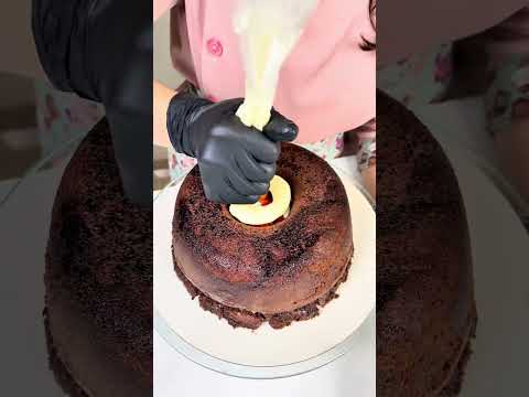 Bolo de chocolate com recheio diferente