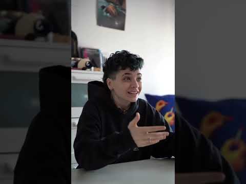 Non binary spiegato ai boomer con Revee