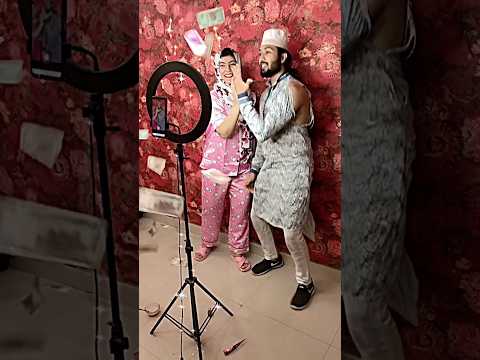 mummy/pappa version mangenge eidi kahenge yeh hum pyaari mumma papa eid mubarak sabko machaofamily