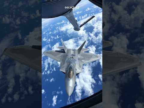 공중에서 재급유 받는 F-22 랩터 #aviation