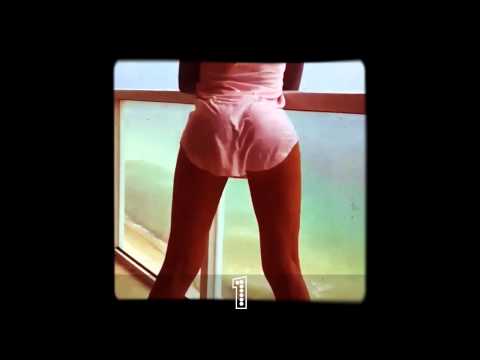 2 Hotties Twerking