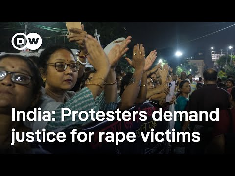 India: Doctor protests continue in Kolkata during Durga Puja festival | DW News