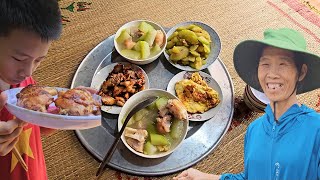 Đại tiệc cùng mẹ con cô Liên - Lần đầu ăn cơm tại nhà mới - đông bắc quê tôi