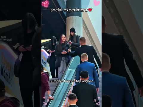 Social experiment #socialexperiment #kindness #hopecore #wholesome #social #experiment #helpme #fyp