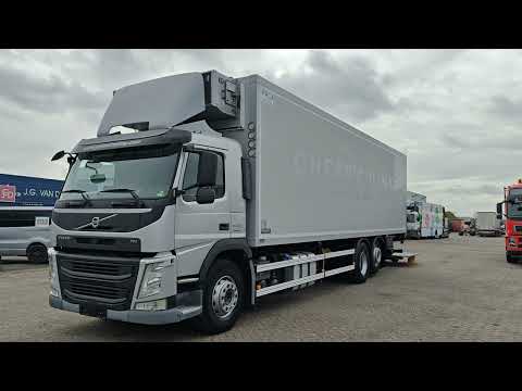 Volvo FM 330 6x2/4 Dagcab Euro6 - Koel-Vriesbak 9.8M - FrigoBlock - Laadklep 2000KG - Compartimenten | Vrachtwagens | Koel-vriestransport