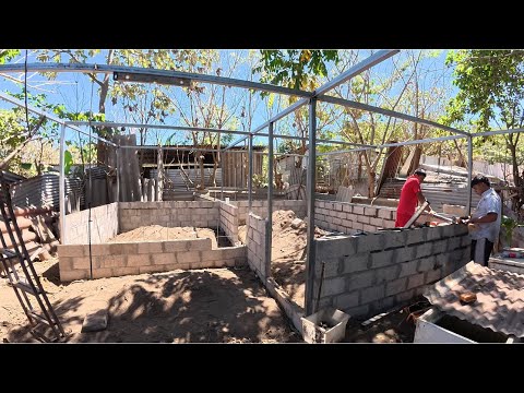 Día 5 de LA CONSTRUCCIÓN | Iniciamos a levantar la estructura metálica🏡
