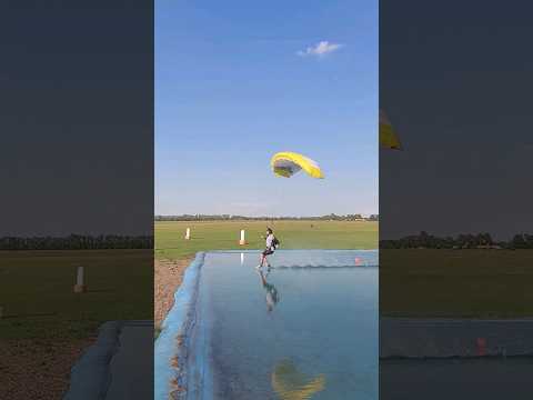 Zone Accuracy is the Queen of the Swoop | Skydive VLOG #swooping #landing