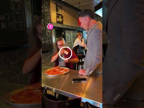 Sketch ๐ Pizza Mix-Up Leads to Laughs! #sketch #pizzamixup #shorts