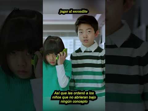 Una mujer y su familia son acechados por un hombre misterioso.#movie #foryou #viralvideo #shorts