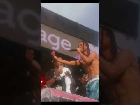 Pressa crowd surfing at Rolling Loud Toronto