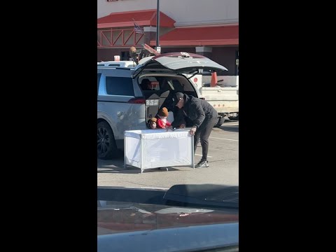 Triplet Dad solves Shopping Problem! 🤣