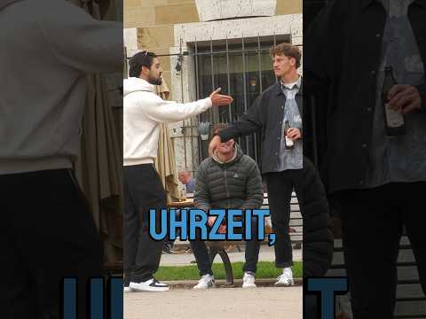 Wie viel Uhr ist es? *PRANK mit Schauspieler* #streetcomedy #viral #prank