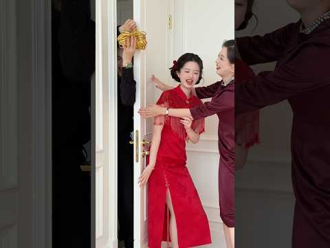 Chú rể đem vàng 5KG về cho vợ #wedding #shortvideo #makeup #weddingdress