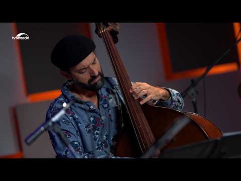 A musicalidade inventiva de Rodrigo Salgado
