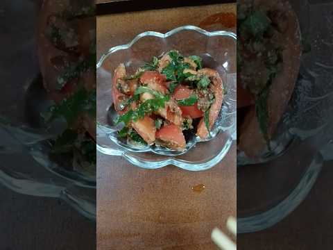 25.10.17夏日明日迄😆青しそ🌿削り節たっぷりの🍅麺つゆ和えまだ夏日でサッパリと美味しい