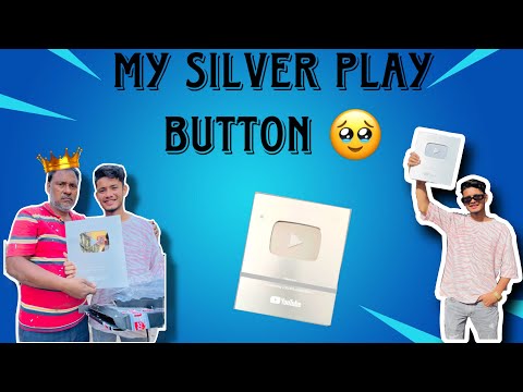 unboxing play button my first vlog🥺❤️ #unboxing #playbutton #youtubeshorts #youtube #vlog #shorts