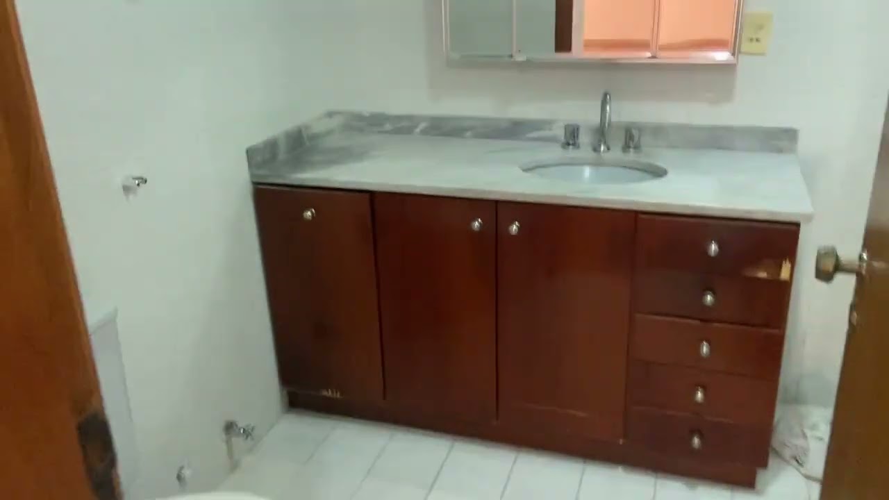 COMPRE, AP.  3 DOR.  SUÍTE, SACADA, CHUR, LAREIRA, 2 VAGAS DE GARAGEM, PISCINA, SALÃO DE FESTAS.