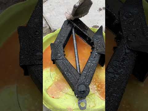 Paint removal oil 🛢️-New viral gadget,Smart appliances,Kitchen utensils/Home inventions #shorts