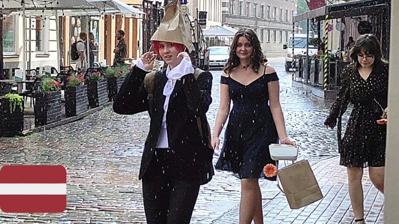 AMORES MOJADOS en las calles de Riga