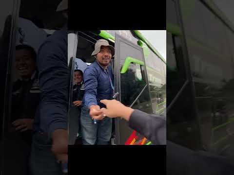 Nyawer nabilla gak bahaya tah🤭 #viral #busmania #bismania #shortvideos #shortsviral
