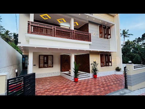 House For Sale 8075310397 Location:Trivandrum,puliyarakonam, kaavinpuram mtrPrice: 1.15Cr 4 bhkCent2