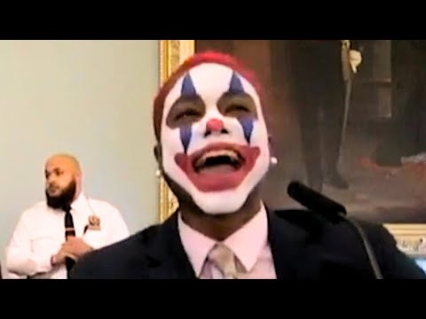 Creepy Clown Shows Up to Speak at NYC Meeting, WATCH: