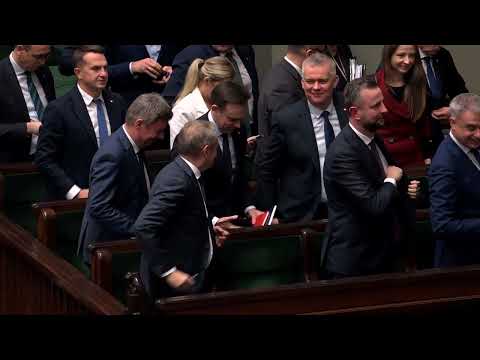 Propagandowa akcja rządu wymierzona w Nawrockiego. Próbują podważyć urząd Prezydenta