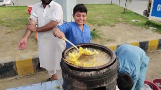 Tiny Boys Selling French Fries | Hardworking Afghani Boys Selling French Fries on Highway