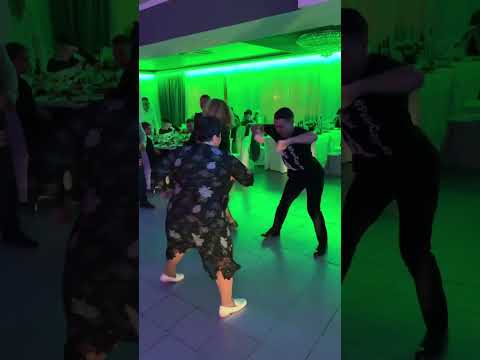 Вот так надо двигаться 😃 #рекомендации #рек #dance #dancer #даритеженщинамцветы #байрамабый